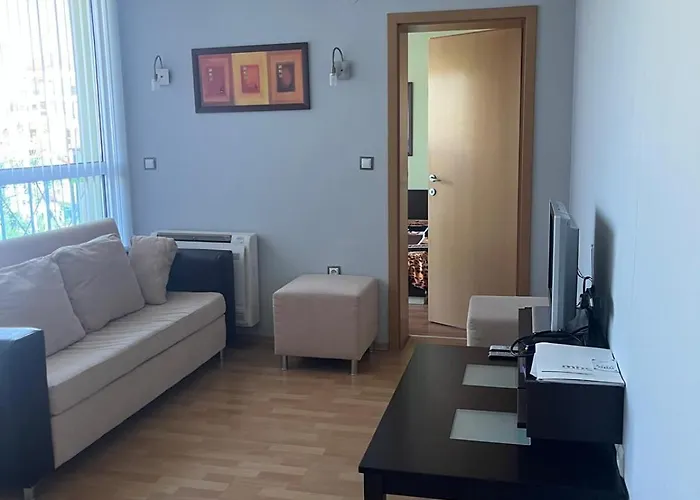 2-bedroom In Marina Club Апартаменты *