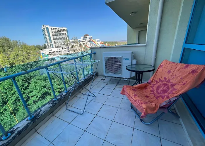 2-bedroom In Marina Club Апартаменты *