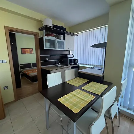 2-bedroom In Marina Club דירה פומורי