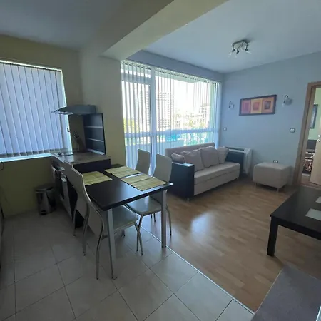 2-bedroom In Marina Club דירה פומורי